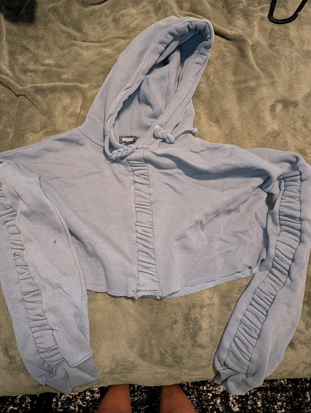 Missguided + Pale Blue Ruffle-Trim Cropped Hoodie